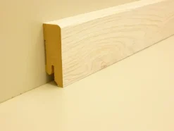 B.S. Bauprogramm Clip-Sockelleiste 250 cm 50 x 18 mm Nordic weiß