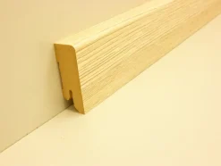 B.S. Bauprogramm Clip-Sockelleiste 250 cm 50 x 18 mm AstEiche hell