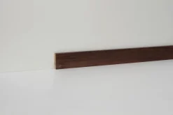 Classen Clip-Fußleiste 240 cm 58 x 19 mm Walnuss natur