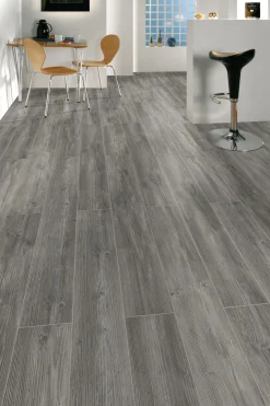 Classen Laminat 7 mm 4V 128,6 x 19,4 cm 7 mm Kiefer grau