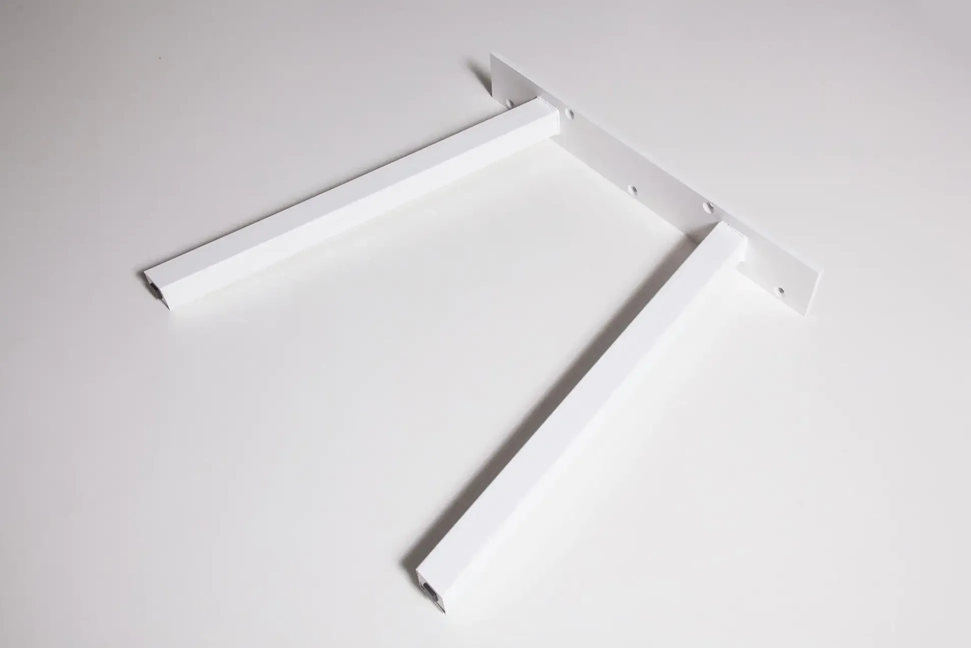 Dieda Tischbein A-Form weiß Maße (L x B x H): 710 x 700 x 100 mm
