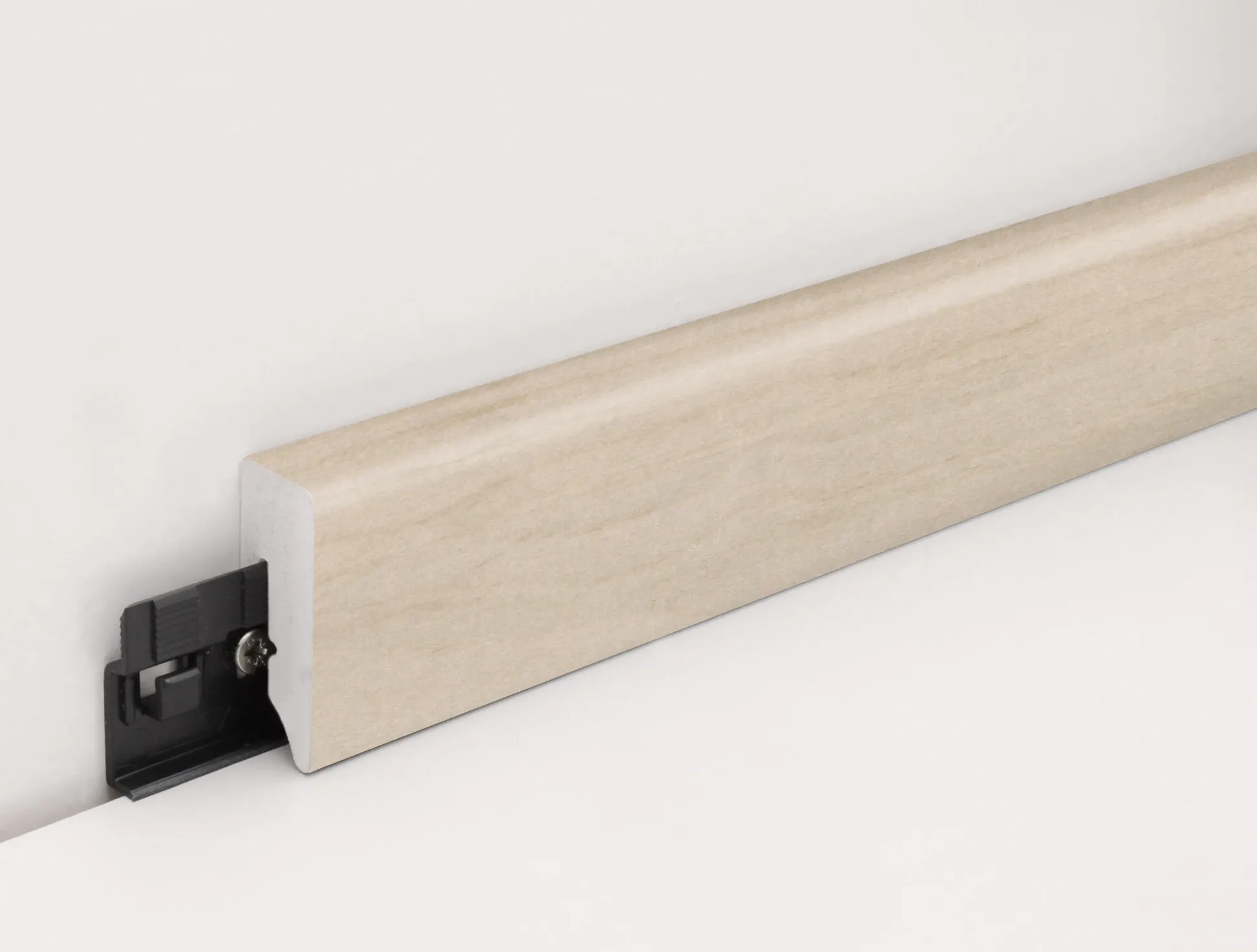 FN Neuhofer Fußleiste 240 cm 38,5 x 15 mm Eiche ashby foliert