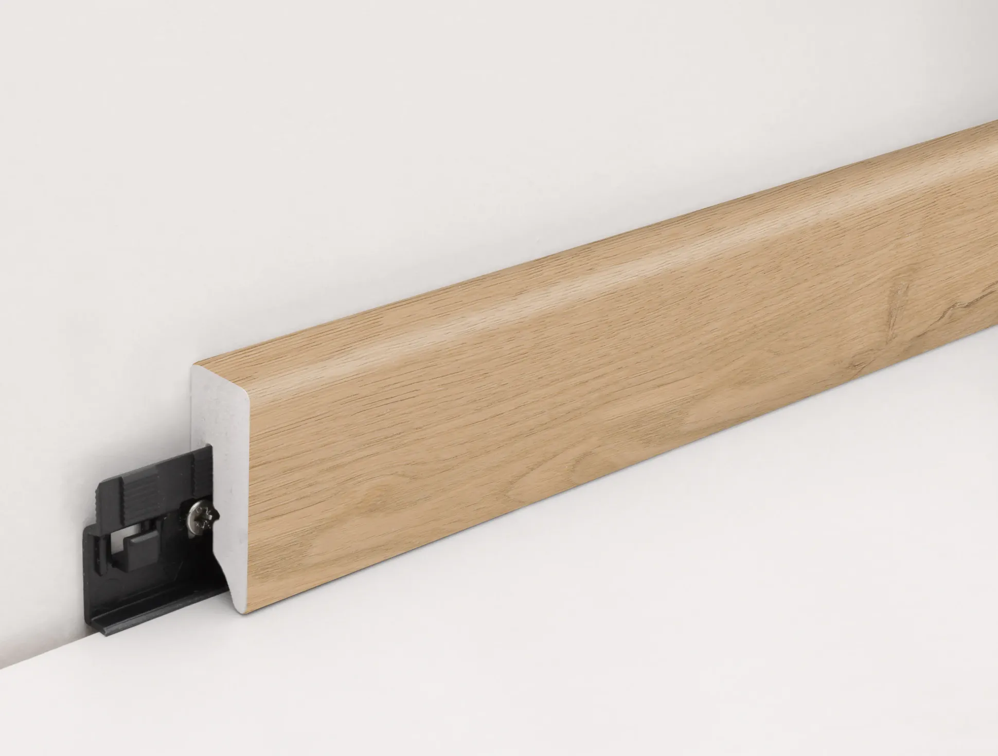 FN Neuhofer Fußleiste 240 cm 38,5 x 15 mm Eiche nova Scandic natur foliert