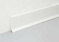 FN Neuhofer Kernsockelleiste 250 cm 60 x 14 mm weiß
