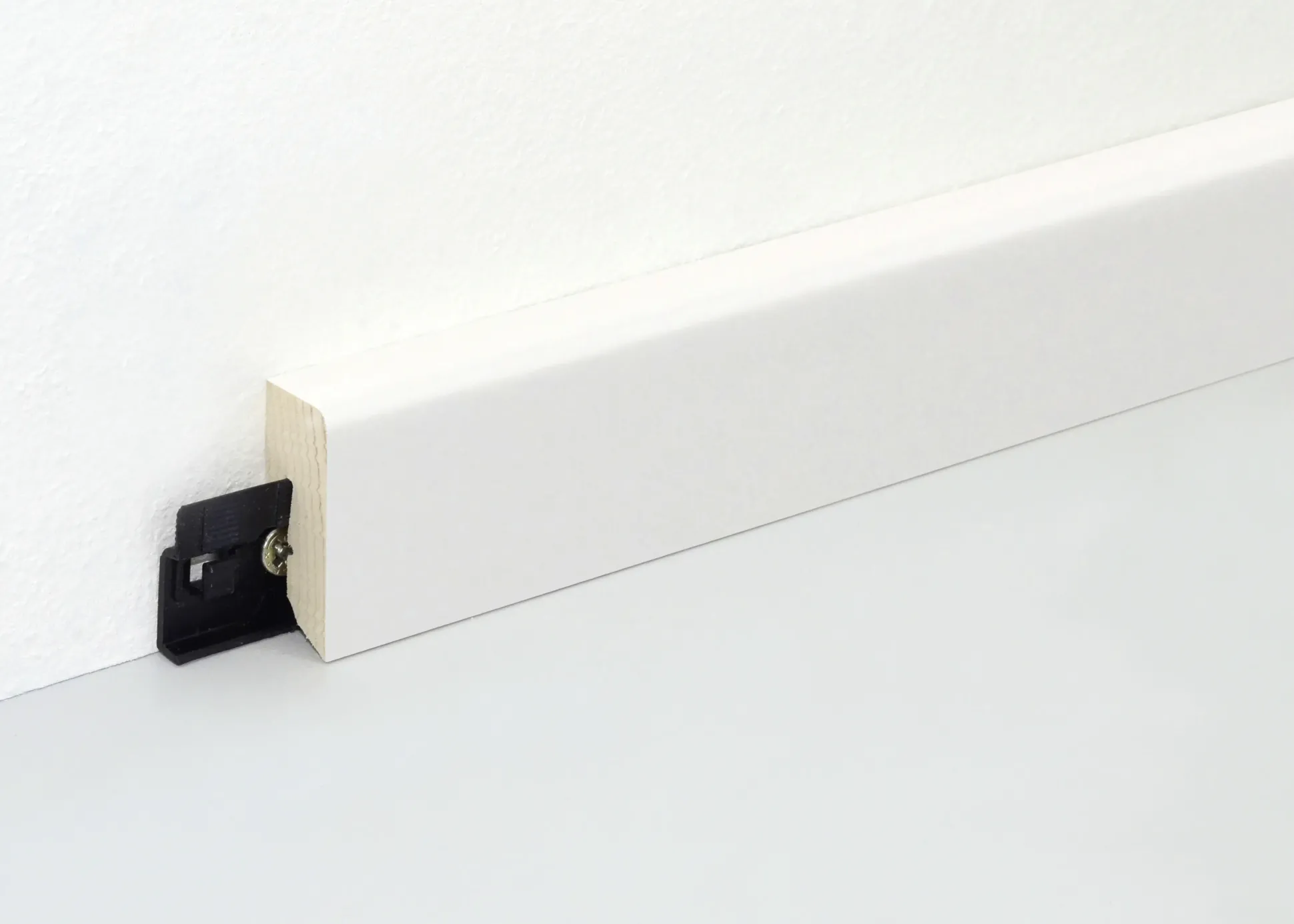 FN Neuhofer Sockelleiste Eckig 250 cm 40 x 16 mm Fichte oder Kiefer