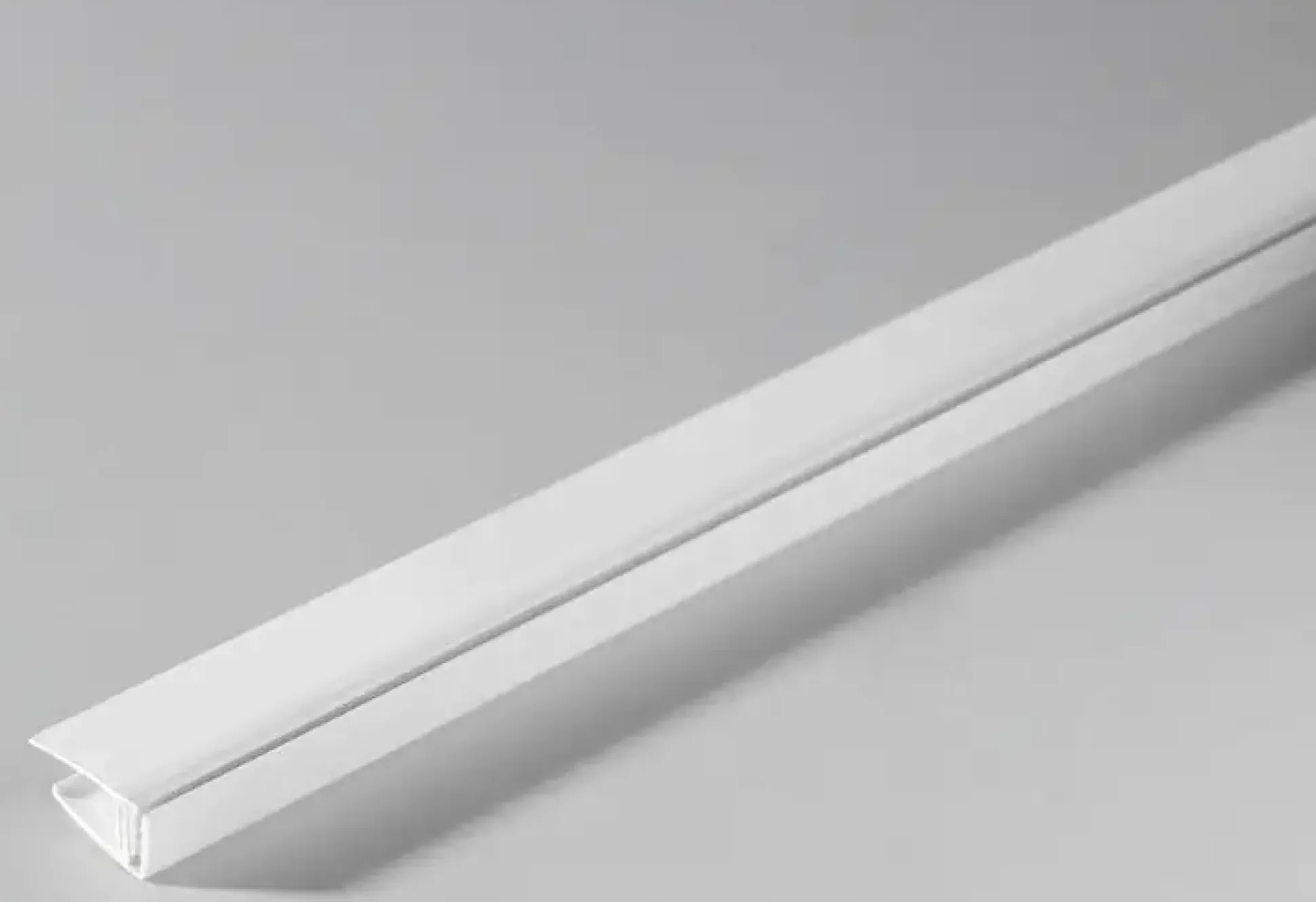 Kunststoff Abschlussprofil weiß klippbar 260 cm