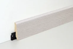 Neuhofer Fußleiste 240 cm 58 x 19 mm Pine whitewashed