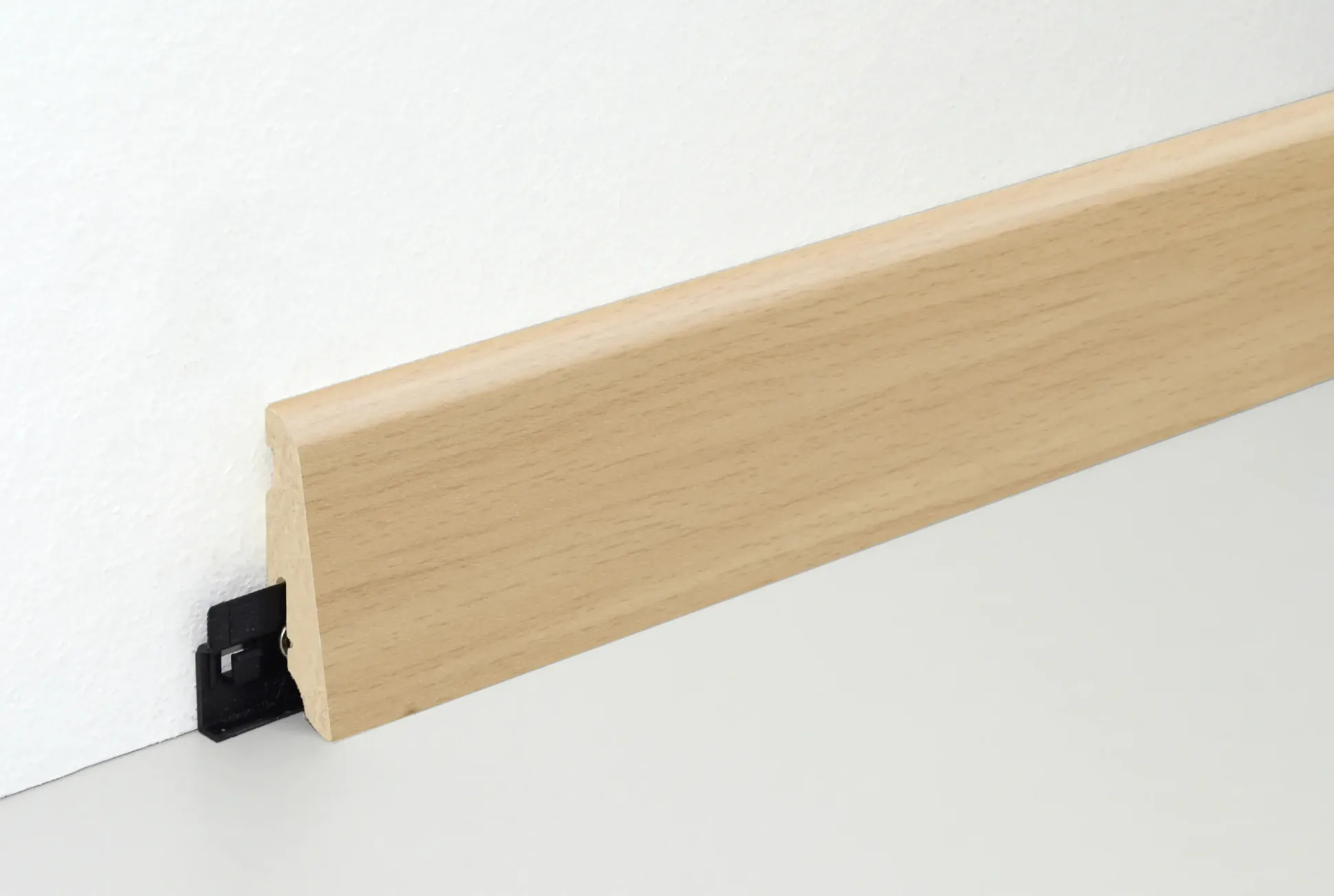 Neuhofer Fußleiste 240 cm 58 x 19 mm Buche Royal SB