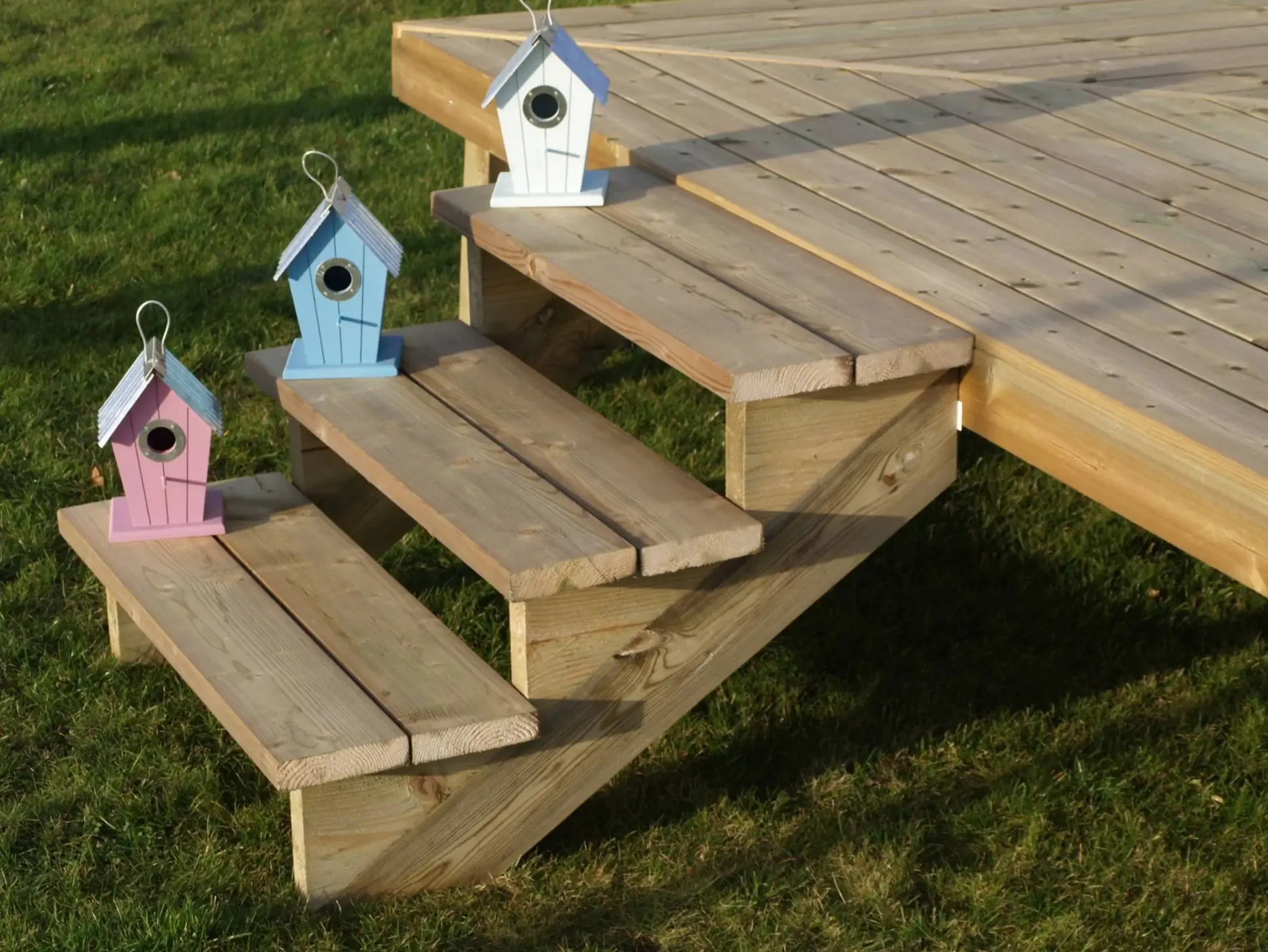 Plus Treppenwange Kiefer 17 cm Stufenhöhe mit Beschlag
