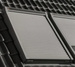 VELUX Elektro-Rollladen SML UK10 134 x 160 cm Alu dunkelgrau